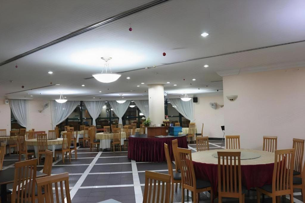 Stallions Suites Penang Jelutong Exterior photo