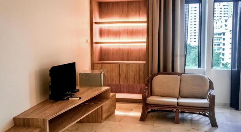Stallions Suites Penang Jelutong Exterior photo